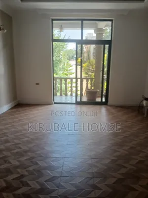 5bdrm Villa in Samite 30 Matere, Bole for rent