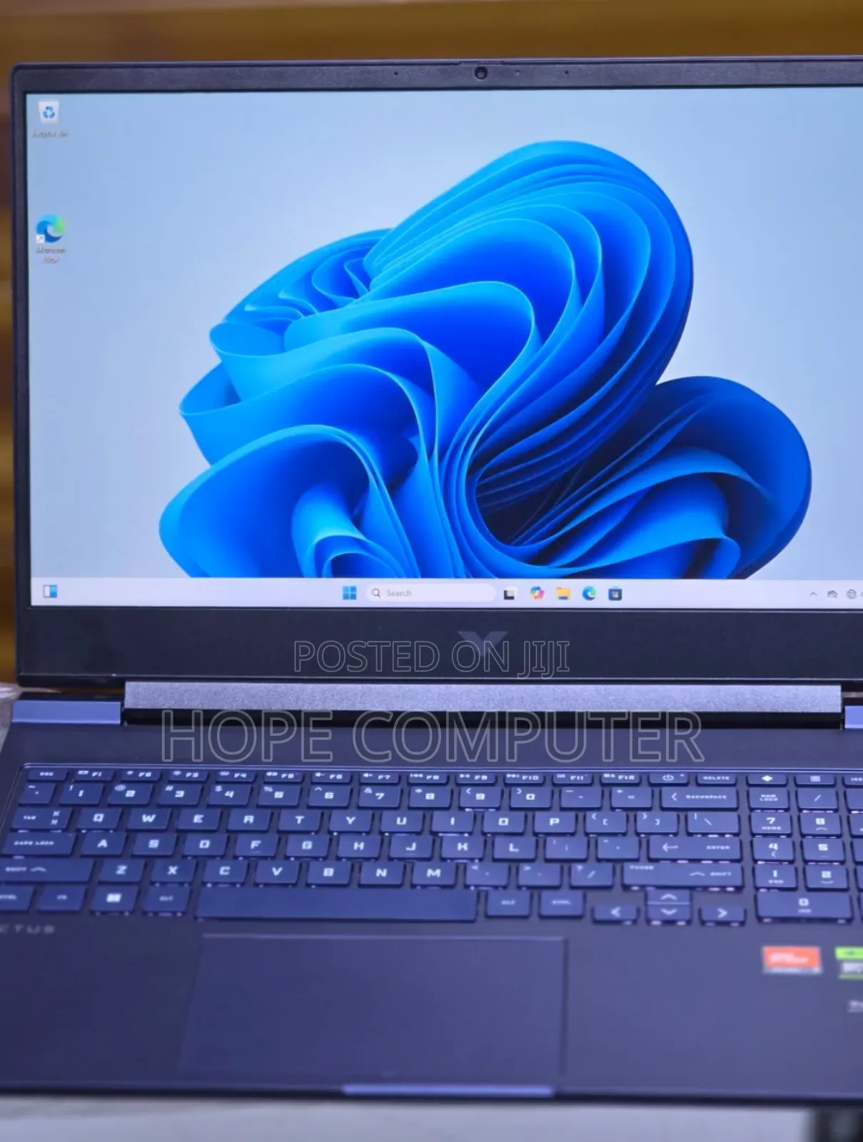 New Laptop HP Victus 15 16GB AMD Ryzen 7 SSD 1T