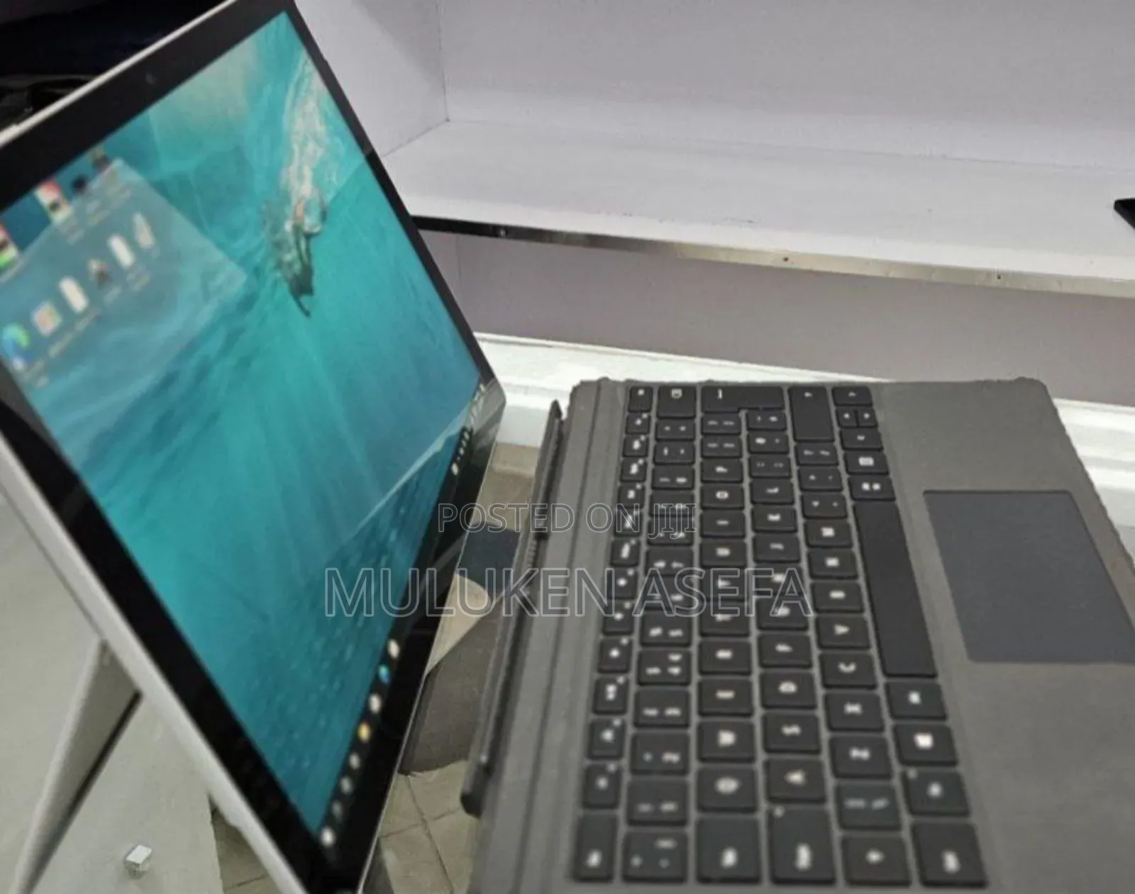 New Laptop Microsoft Surface 8GB Intel Core I5 SSD 256GB