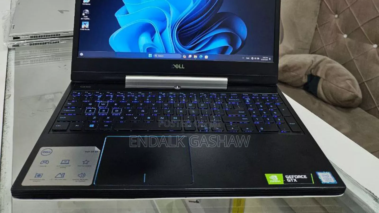 New Laptop Dell XPS 15 8GB Intel Core I5 SSD 128GB