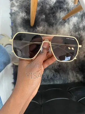 ማርክ Jacobs Eyeglasses