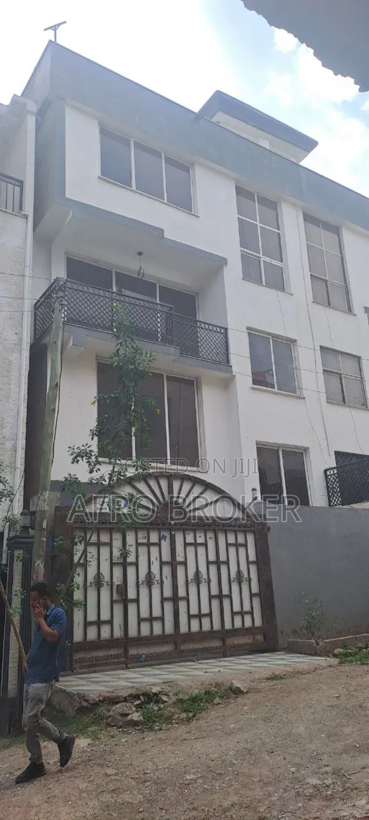 Furnished 6bdrm House in Garment, Nifas Silk-Lafto for sale