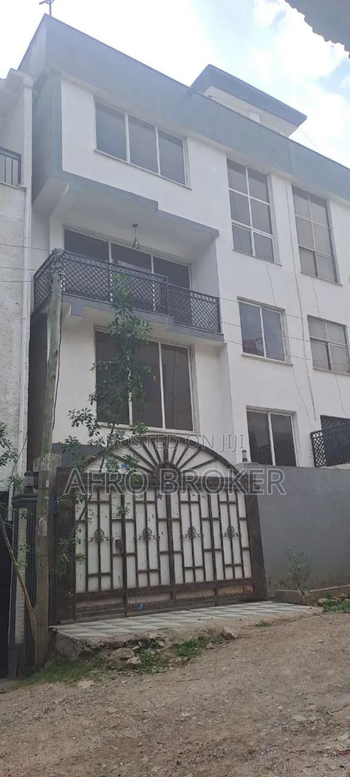 Furnished 6bdrm House in Garment, Nifas Silk-Lafto for sale