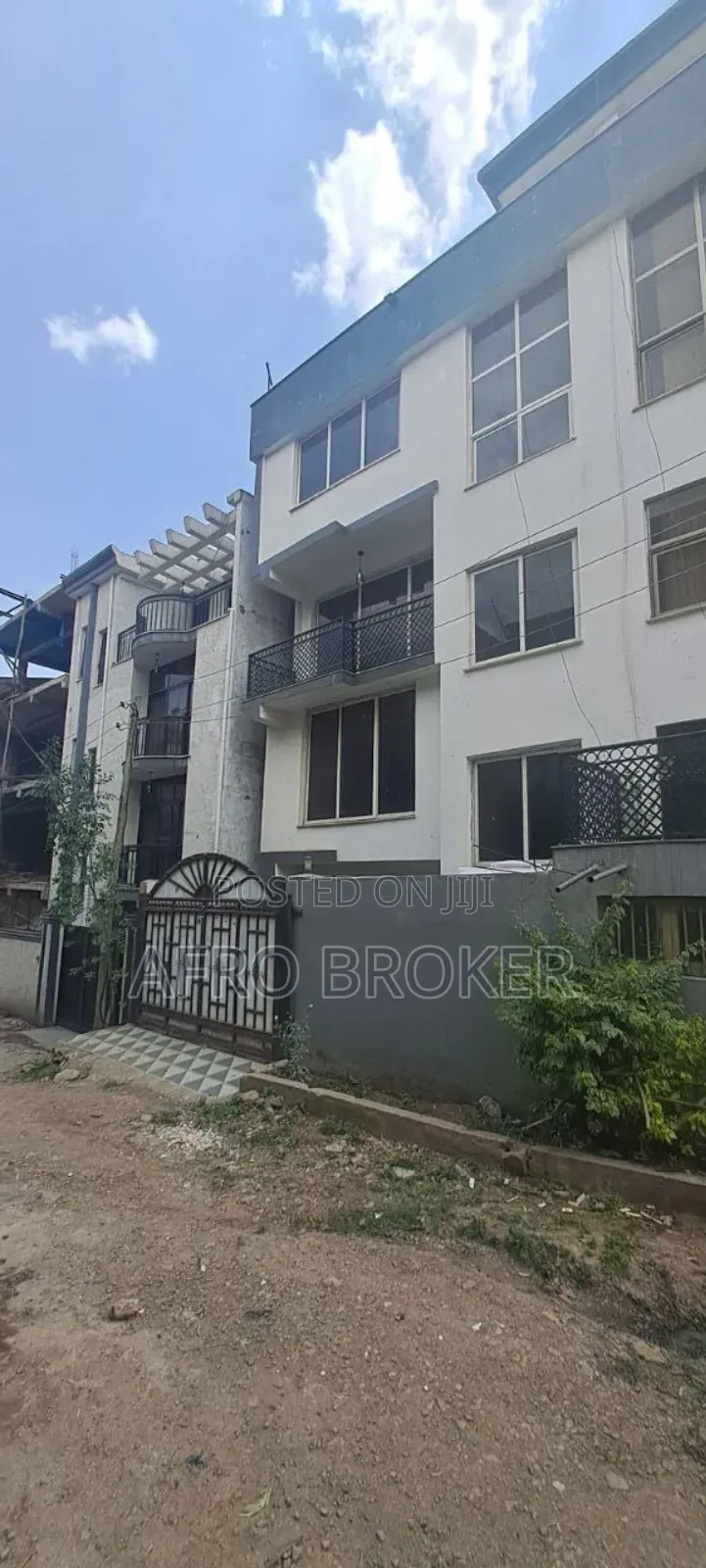 Furnished 6bdrm House in Garment, Nifas Silk-Lafto for sale