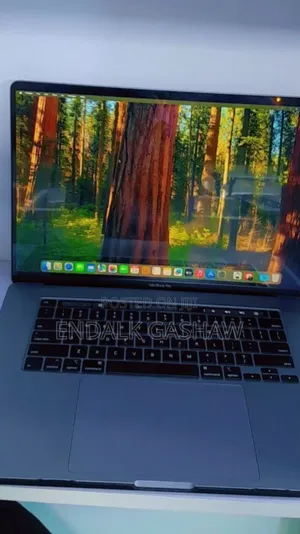 New Laptop Apple MacBook 16GB Intel Core I9 SSD 1T