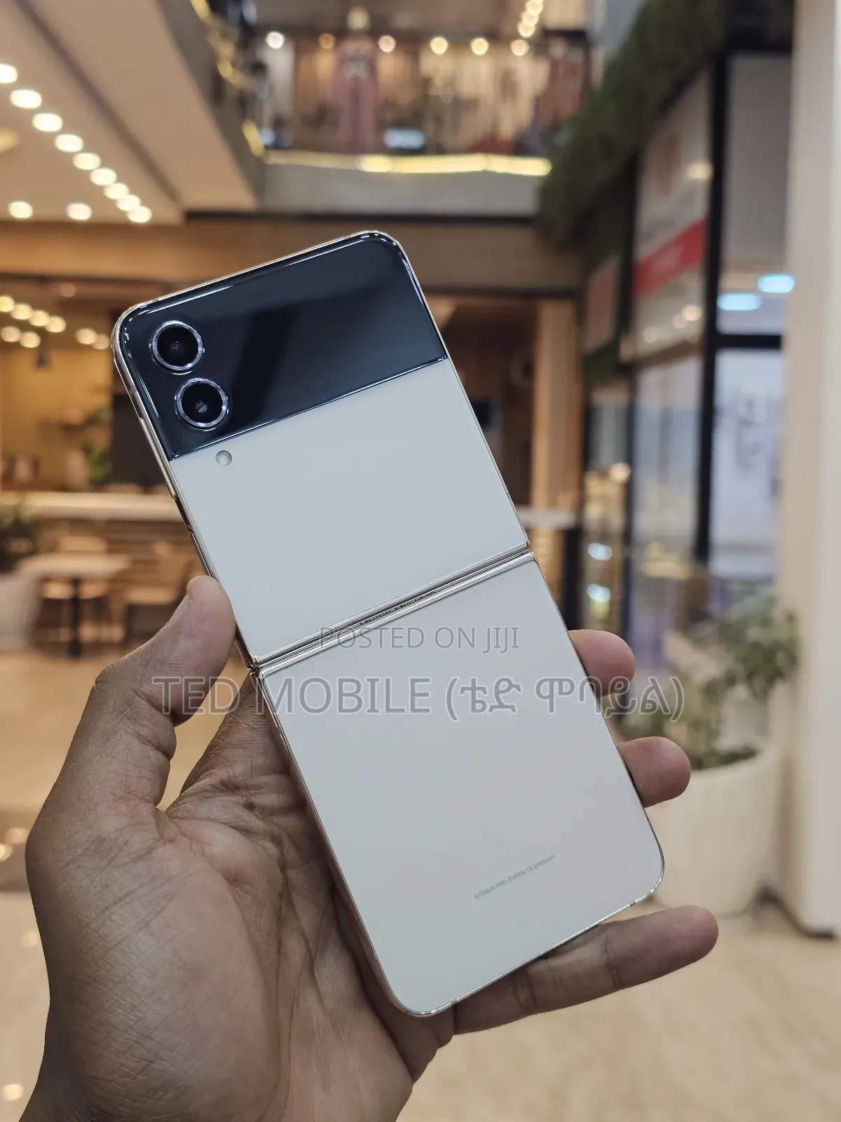 Samsung Galaxy Z Flip4 256 GB