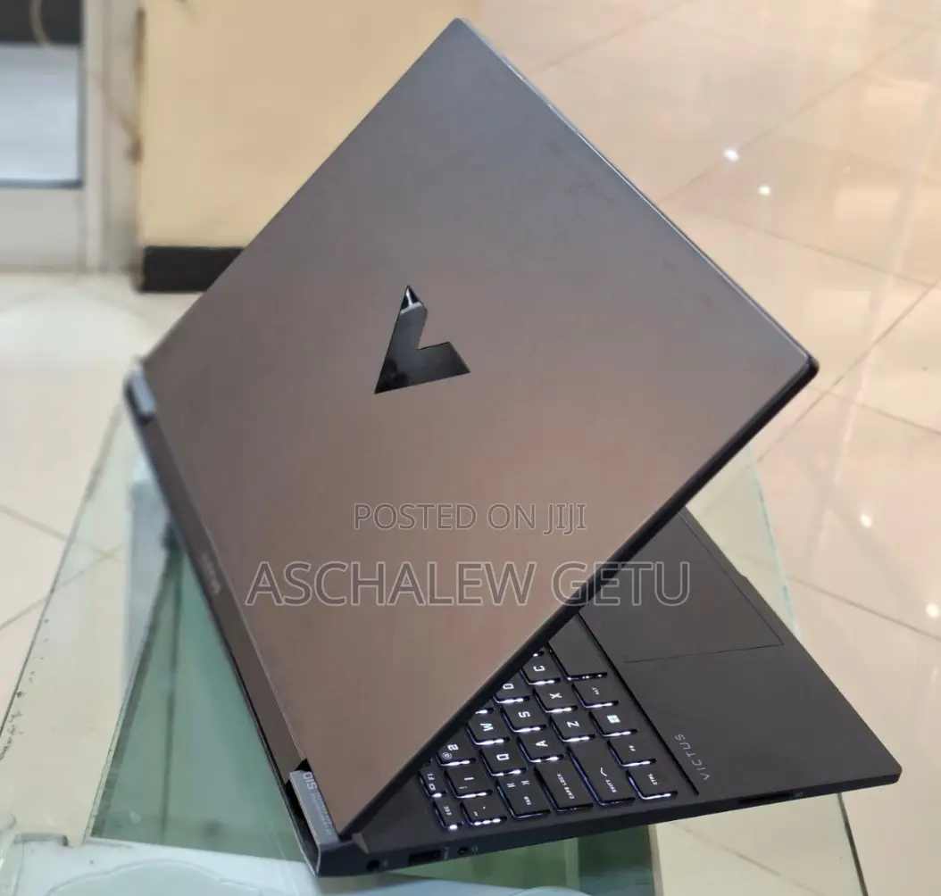 New Laptop HP Victus 15 16GB AMD Ryzen 7 SSD 512GB