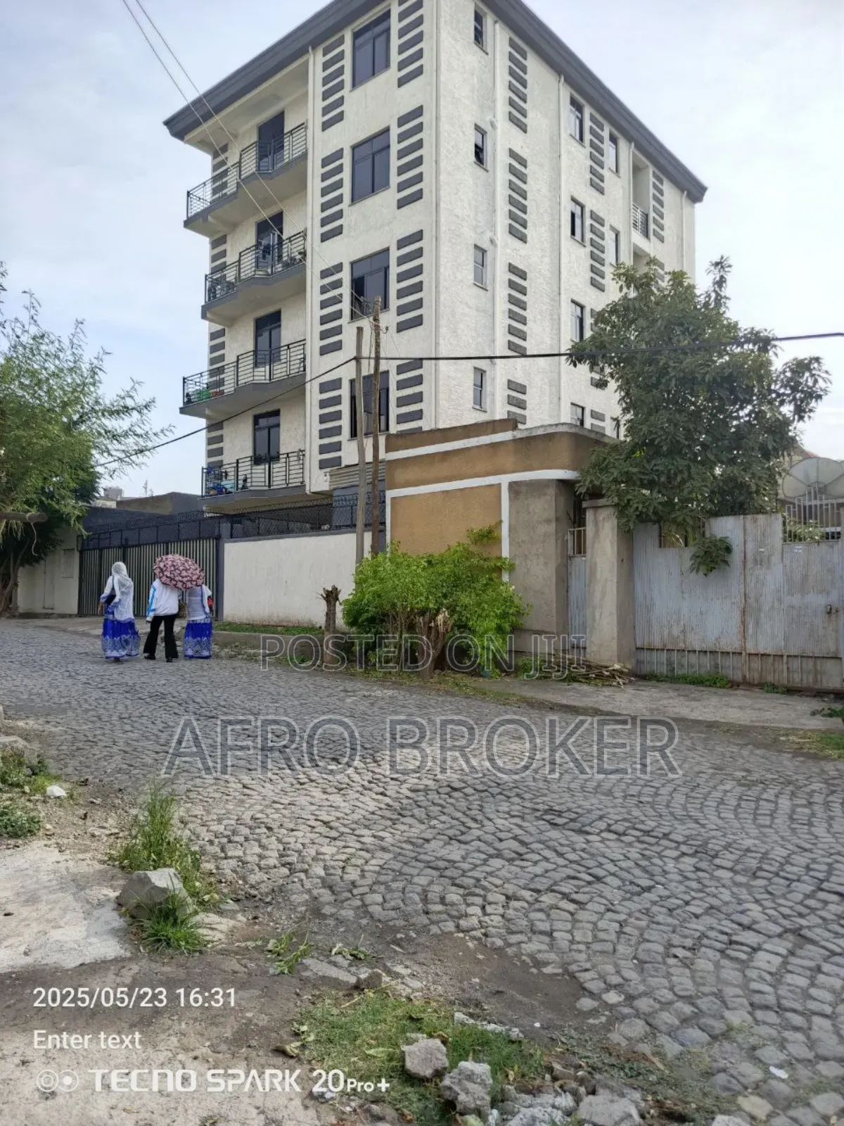 Furnished 20bdrm Apartment in Kality Near Main, Akaky Kaliti for sale