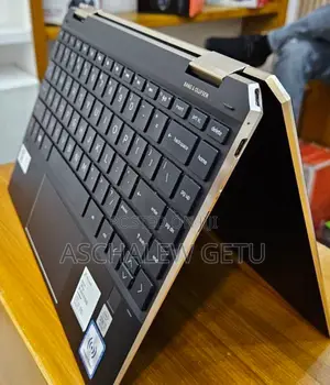 Photo - New Laptop HP Spectre 16GB Intel Core I7 SSD 1T