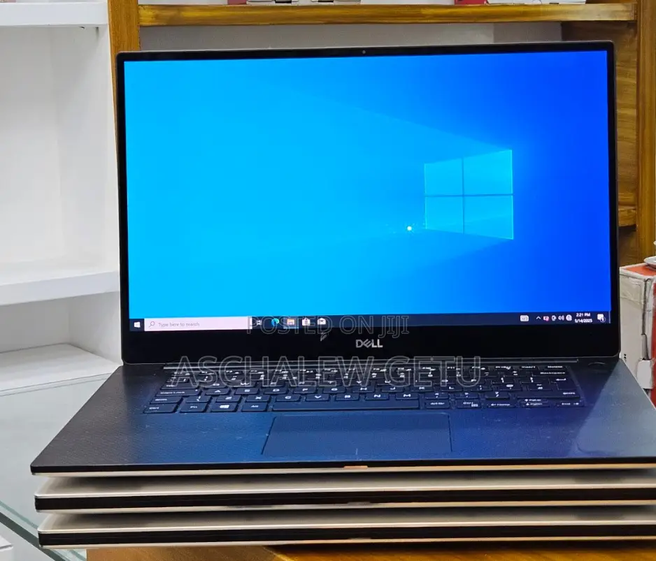 New Laptop Dell XPS 15 16GB Intel Core I7 SSD 512GB