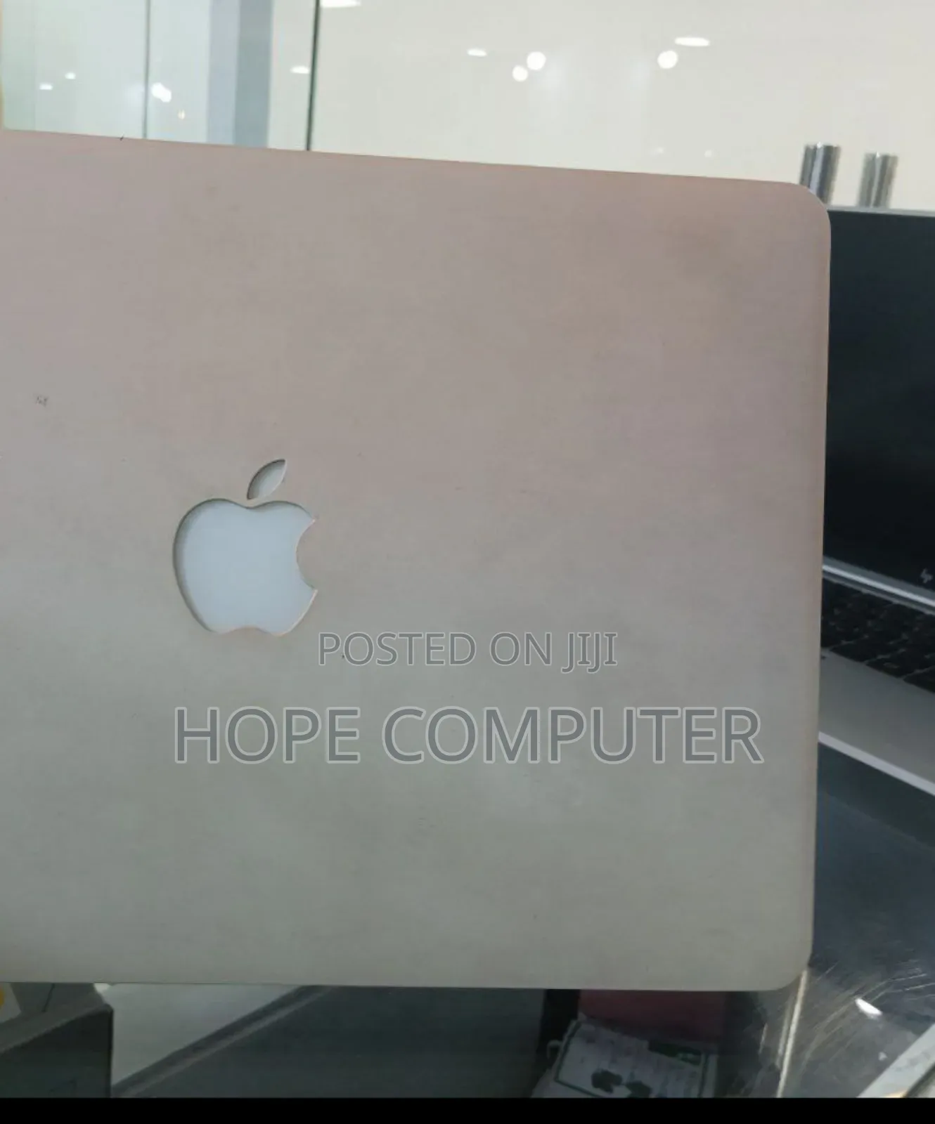 New Laptop Apple MacBook Pro 2015 16GB Intel Core I5 SSD 512GB