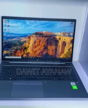 Photo - New Laptop HP 16GB Intel Core I5 SSD 512GB