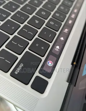 New Laptop Apple MacBook Pro 2020 8GB Intel Core I5 SSD 256GB