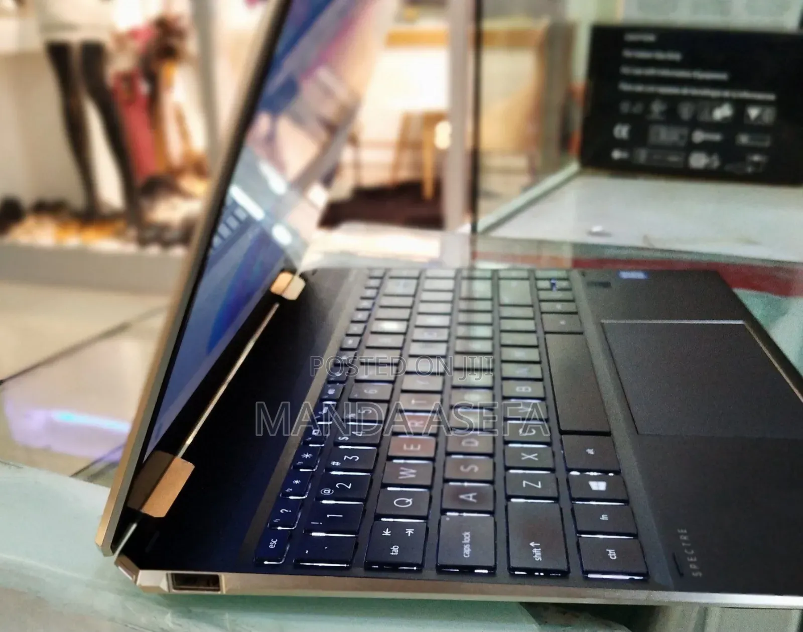 New Laptop HP Spectra 13 16GB Intel Core I7 SSD 1T