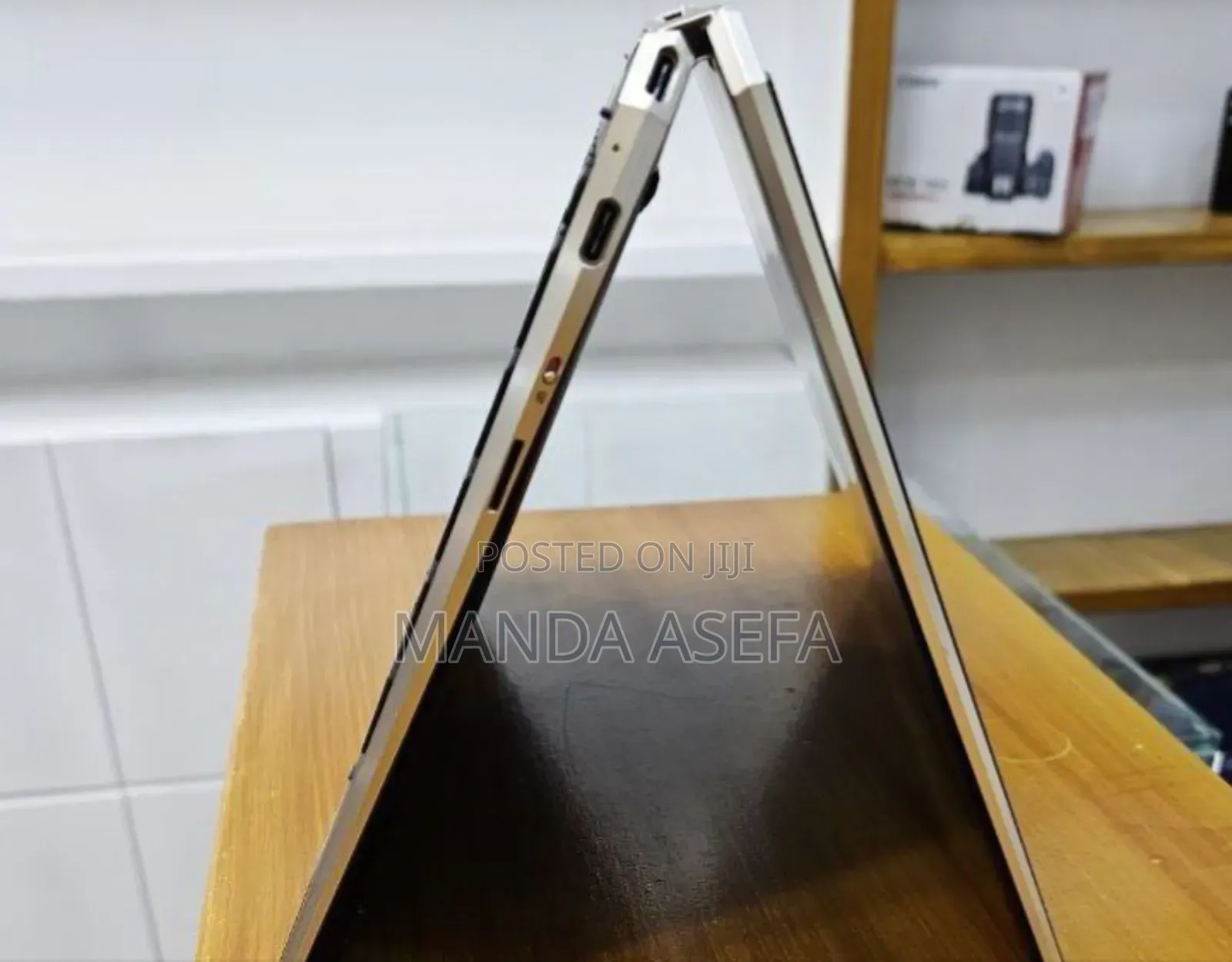 New Laptop HP Spectra 13 16GB Intel Core I7 SSD 1T