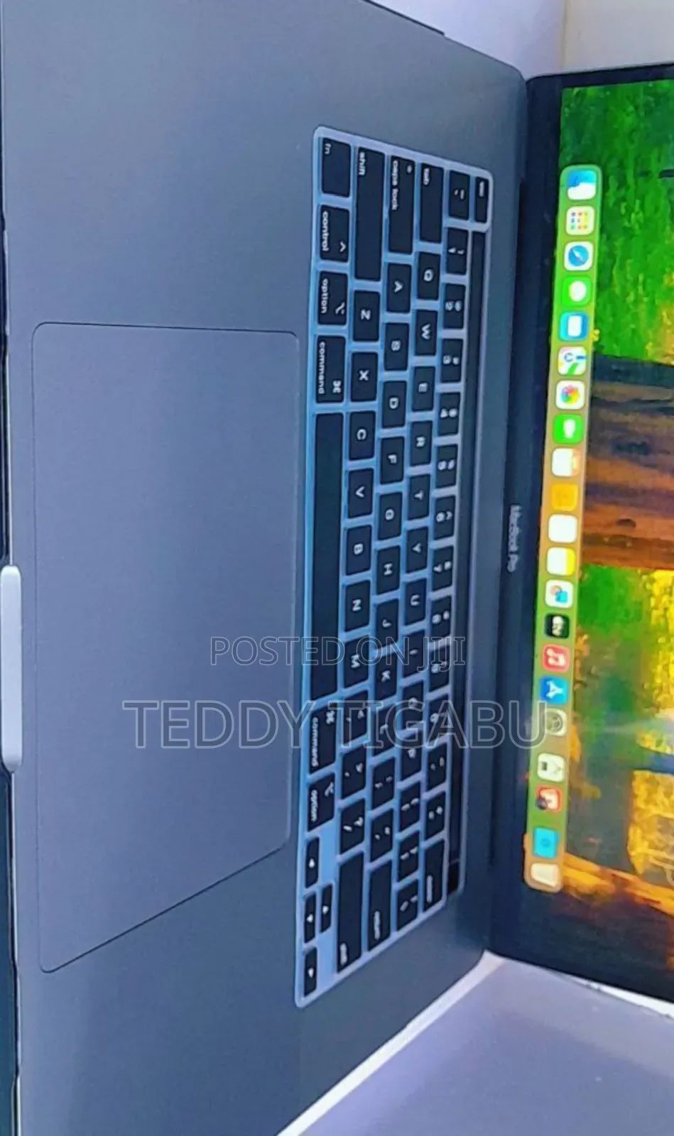 New Laptop Apple MacBook Pro 16GB Intel Core I9 SSD 1T