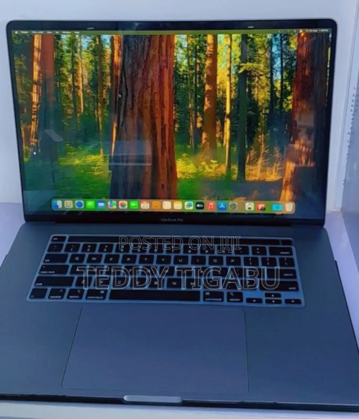 New Laptop Apple MacBook Pro 16GB Intel Core I9 SSD 1T