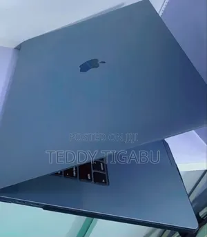 New Laptop Apple MacBook Pro 16GB Intel Core I9 SSD 1T