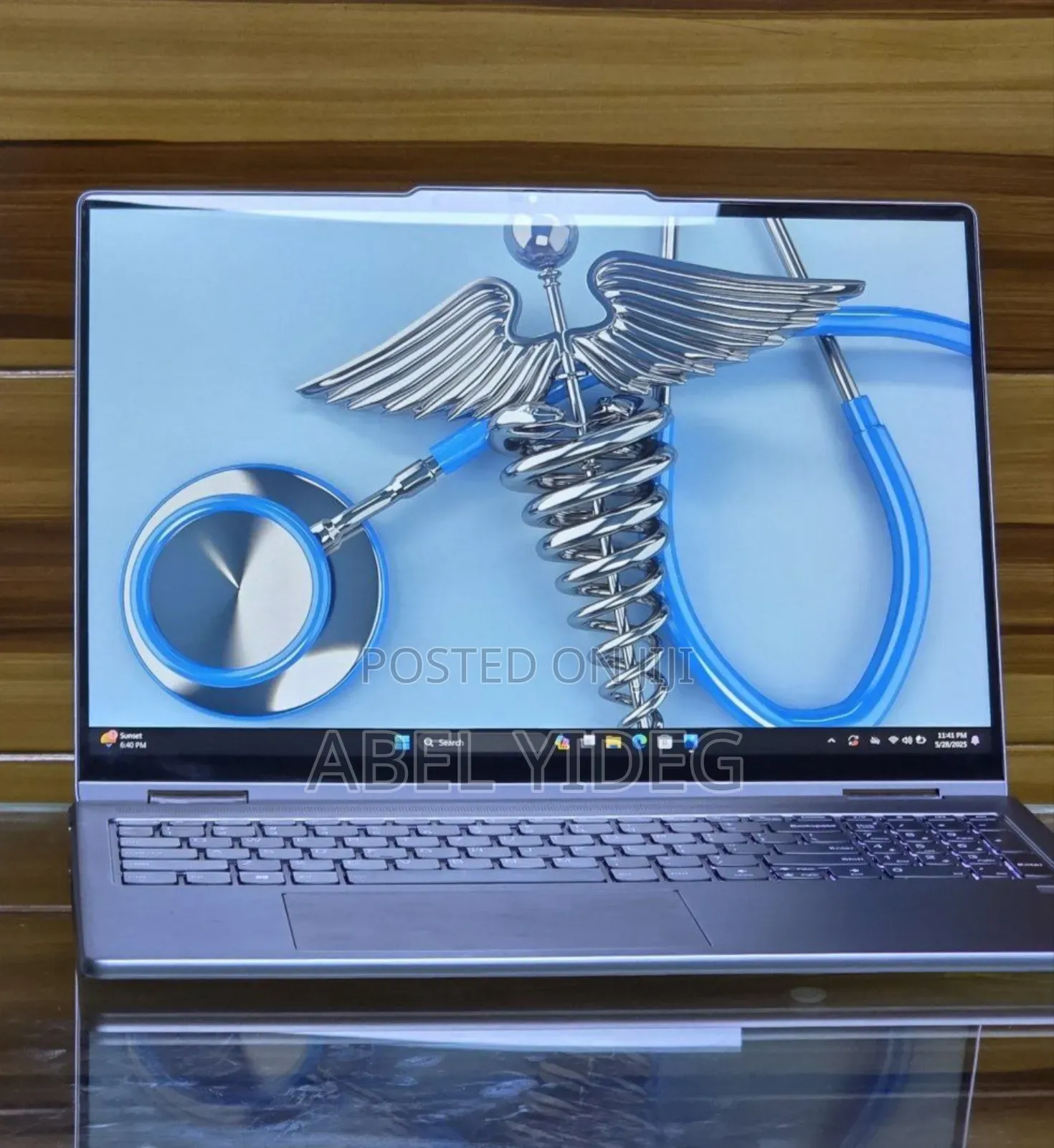 New Laptop Lenovo Yoga 7i 16GB Intel Core I7 SSD 512GB