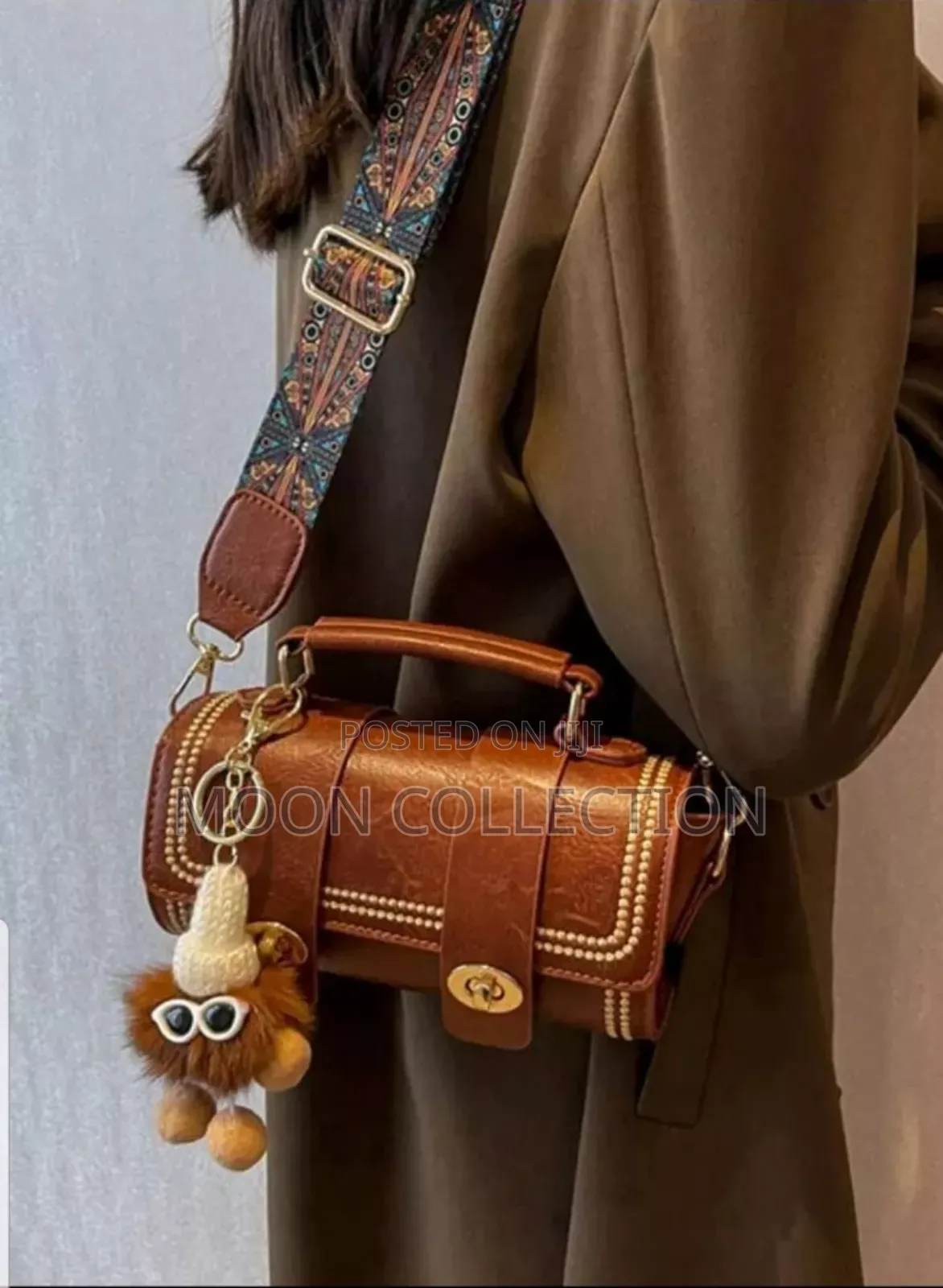 Cylinder Shaped Hand/Shoulder Bag