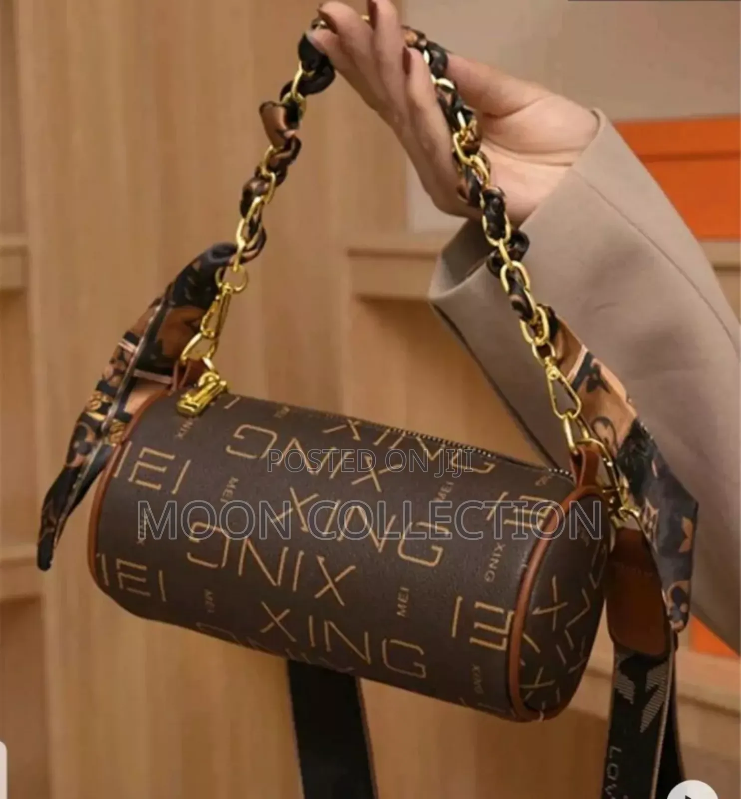 Women's Hand/Shoulder Bag