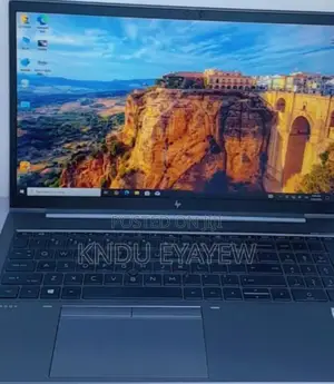 Photo - New Laptop HP 16GB Intel Core I7 SSD 512GB