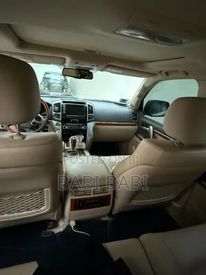 Toyota Land Cruiser 2016 Silver