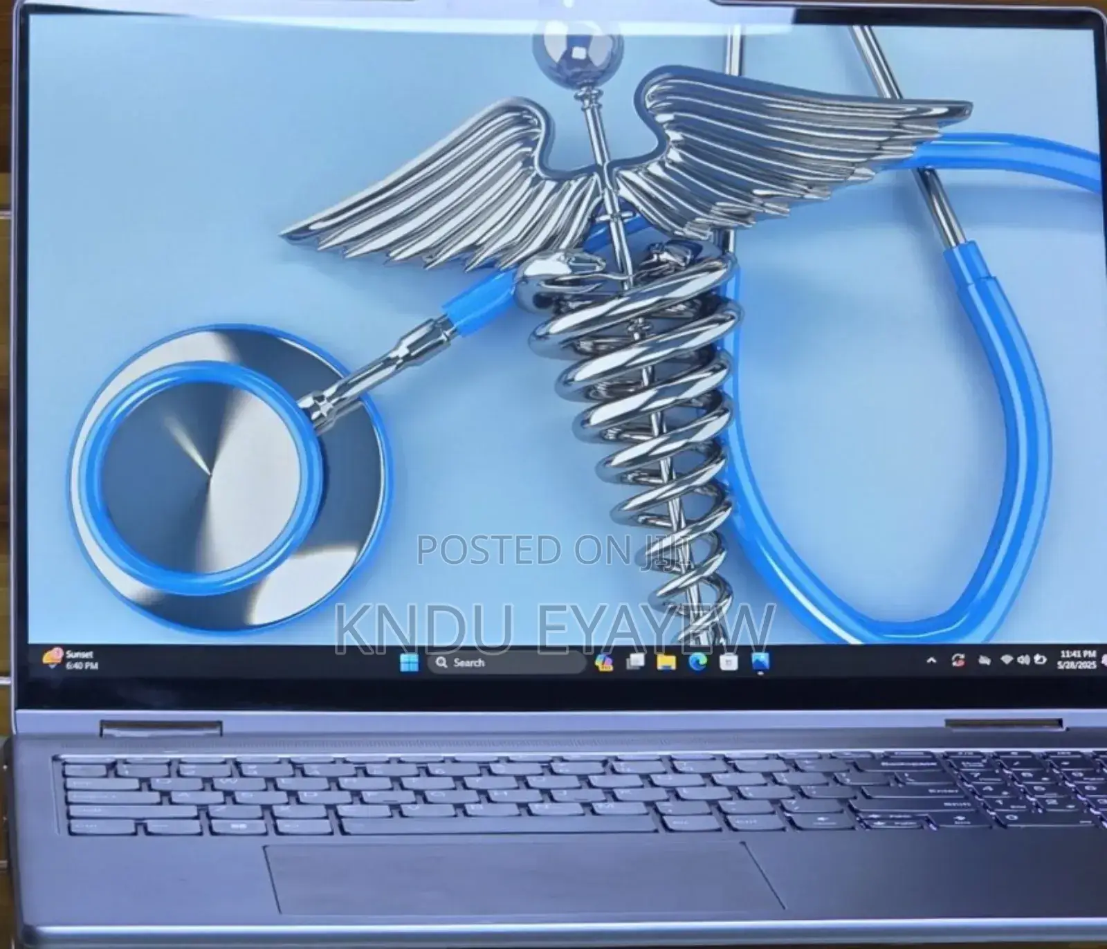 New Laptop Lenovo Yoga 7i 16GB Intel Core I7 SSD 512GB