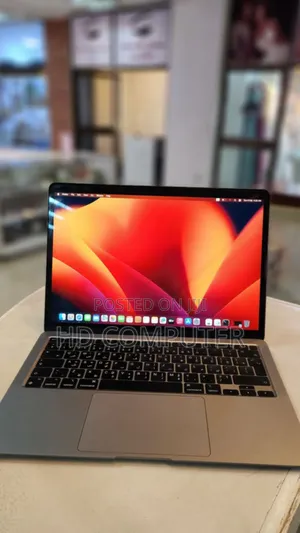 New Laptop Apple MacBook Air 2020 M1 8GB Apple M1 SSD 256GB