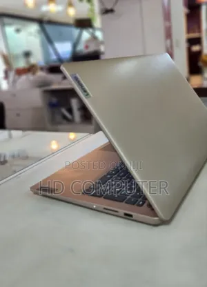 New Laptop Lenovo Ideapad 3 8GB Intel Core I3 SSD 256GB