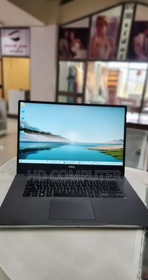 New Laptop Dell Inspiron 15 8GB Intel Core I5 HDD+SSD 1T