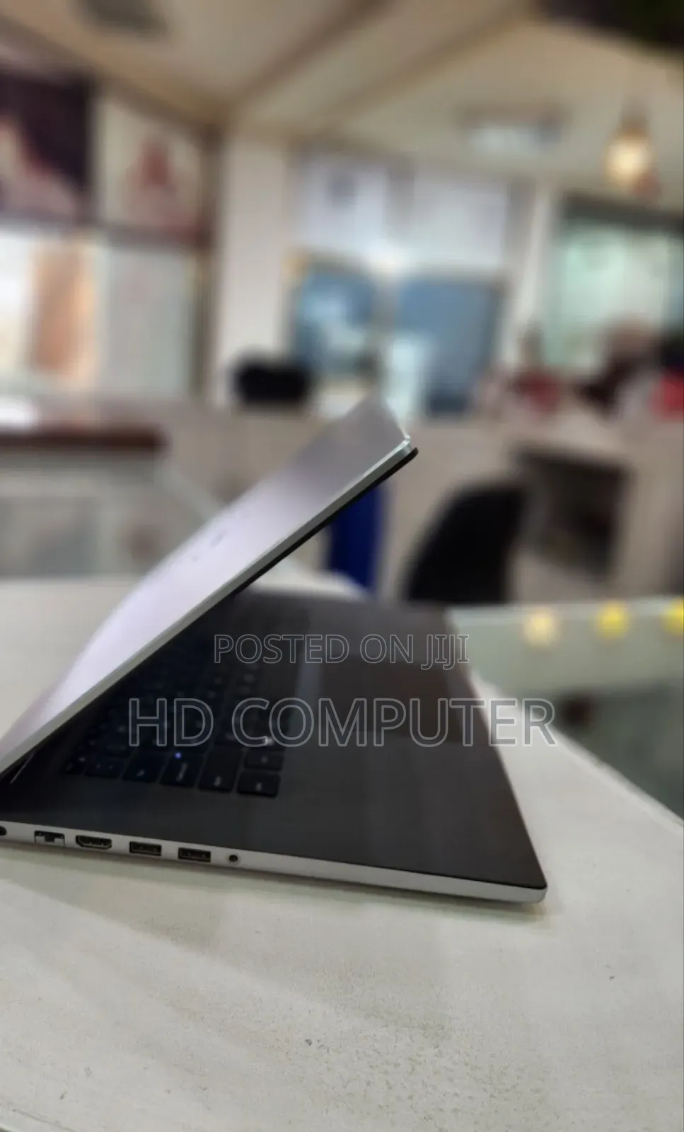 New Laptop Dell Inspiron 15 8GB Intel Core I5 HDD+SSD 1T