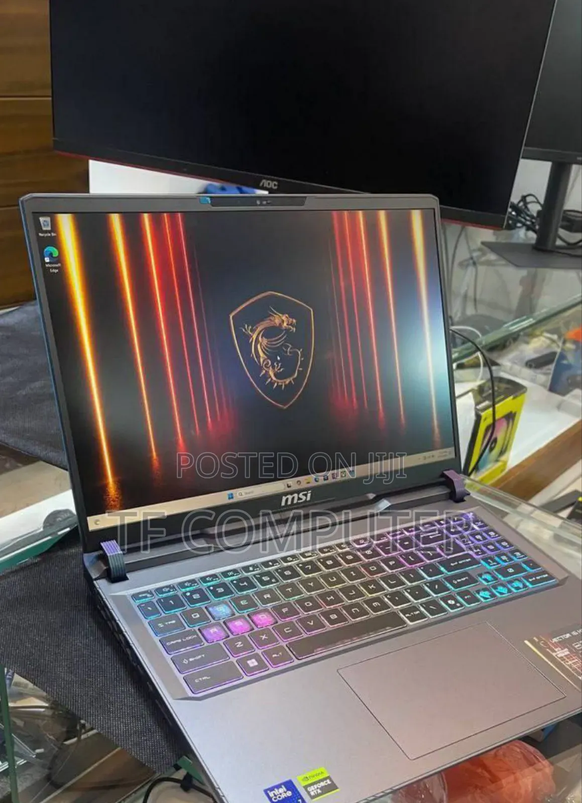 New Laptop MSI Vector 17 HX AI A2XWJG 16GB Intel Core Ultra 7 SSD 1T