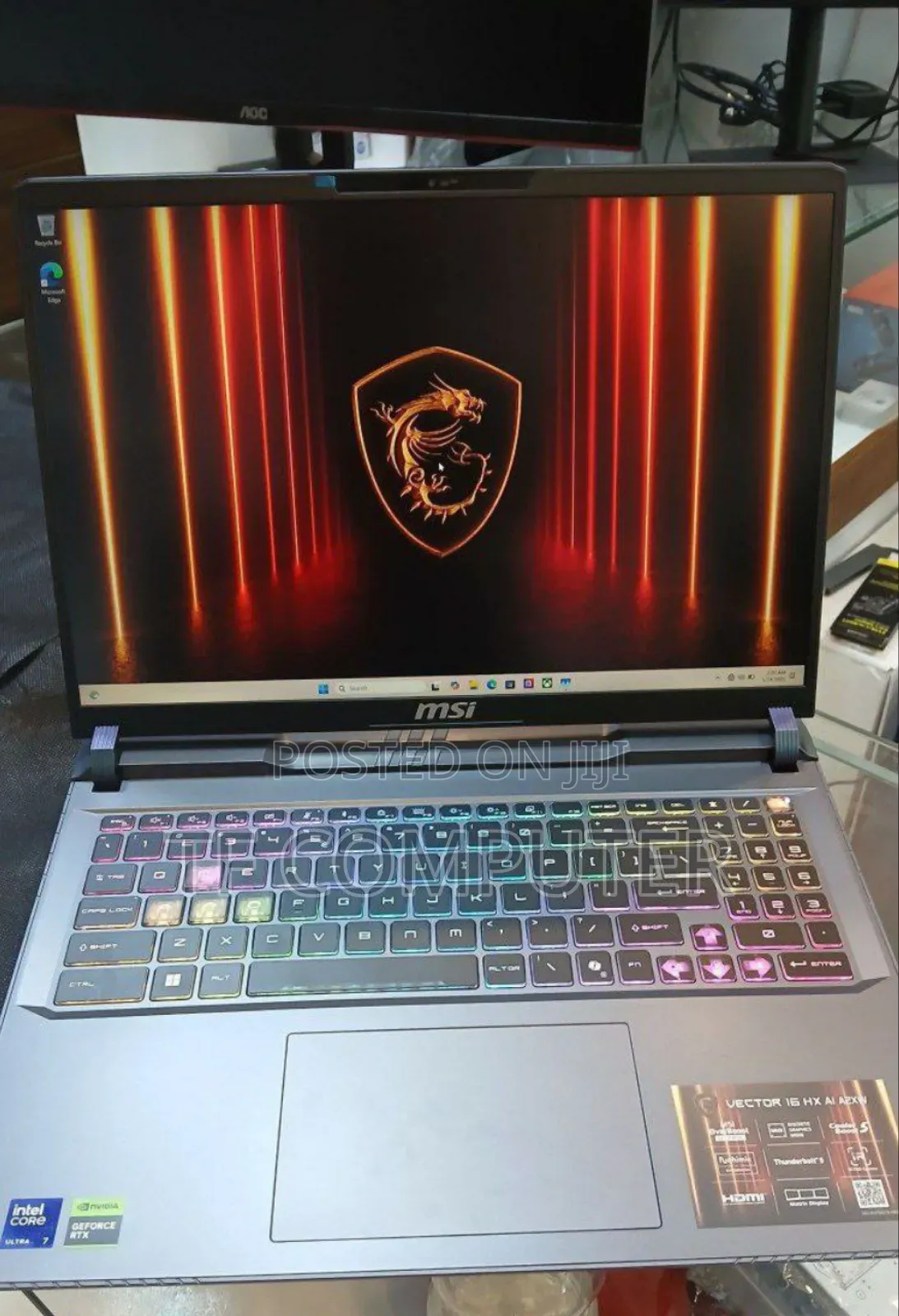 New Laptop MSI Vector 17 HX AI A2XWJG 16GB Intel Core Ultra 7 SSD 1T