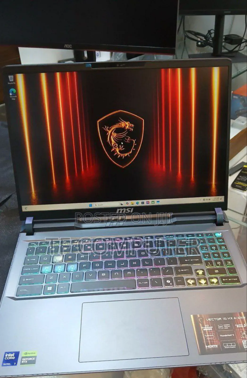 New Laptop MSI Vector 17 HX AI A2XWJG 16GB Intel Core Ultra 7 SSD 1T