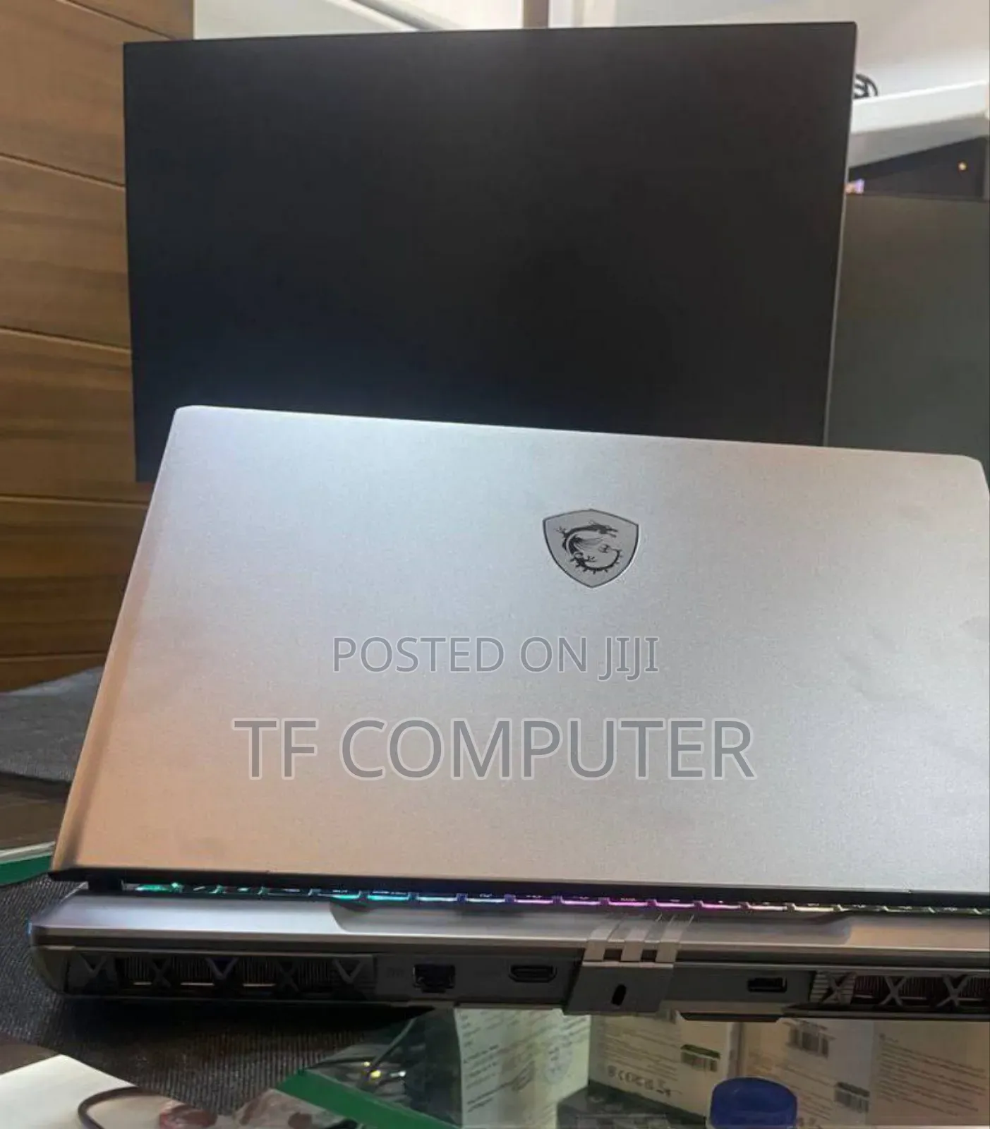 New Laptop MSI Vector 17 HX AI A2XWJG 16GB Intel Core Ultra 7 SSD 1T