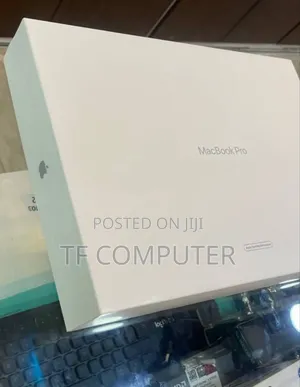 Photo - New Laptop Apple MacBook Pro 2023 M2 16GB Apple M2 SSD 4T