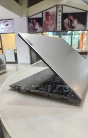 New Laptop Lenovo Ideapad 3 8GB Intel Core I3 HDD 1T