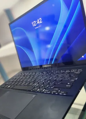 Photo - New Laptop Asus ZenBook UX21A 16GB Intel Core I7 SSD 512GB