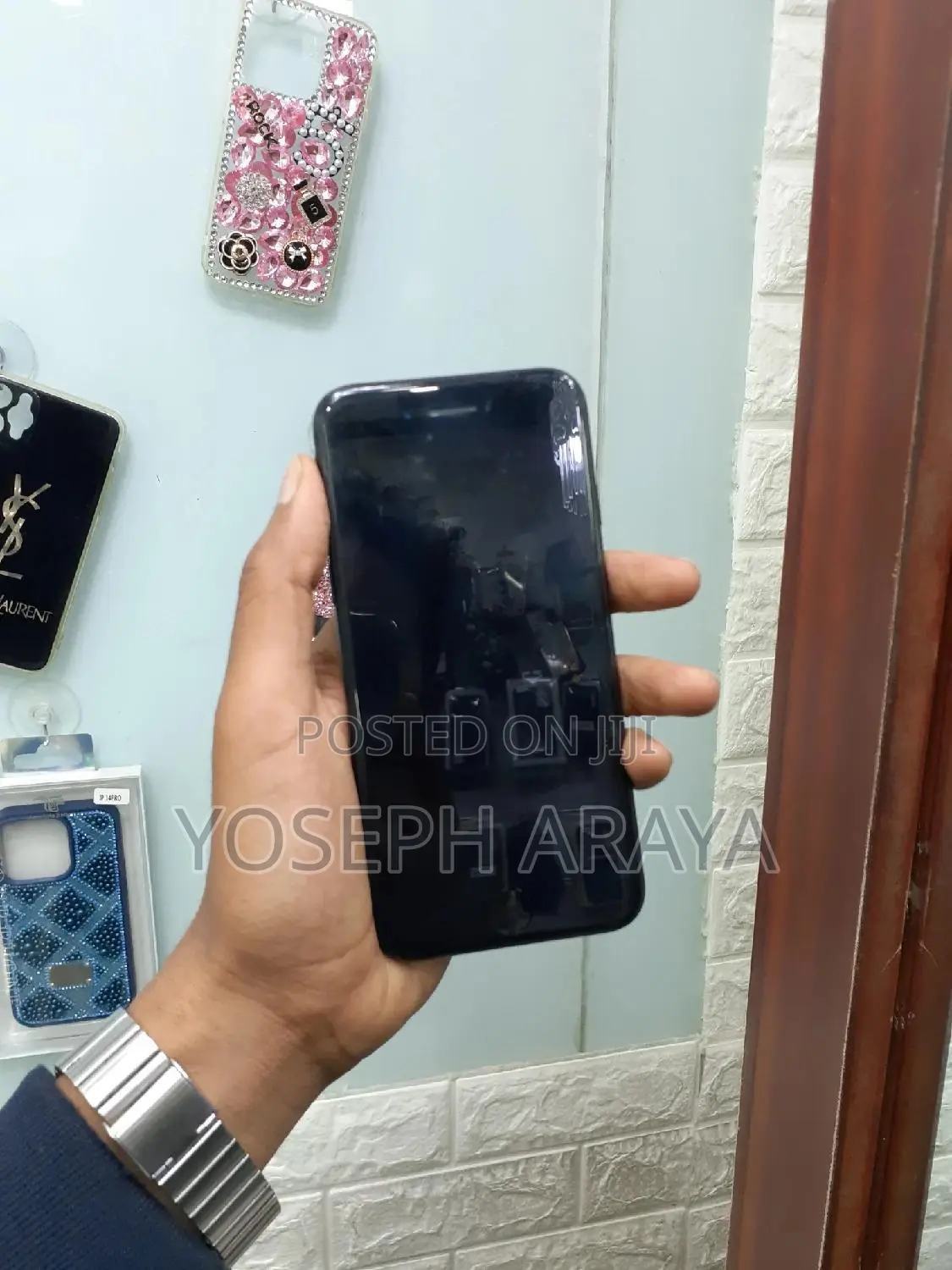 Apple iPhone SE (2020) 64 GB Black