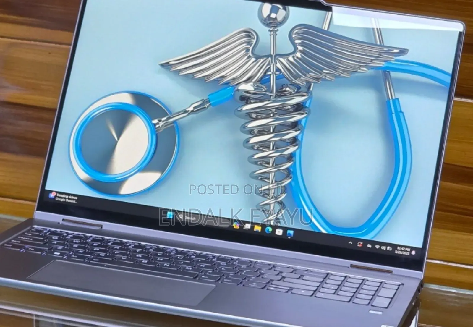 New Laptop Lenovo Yoga 7i 16GB Intel Core I7 SSD 512GB