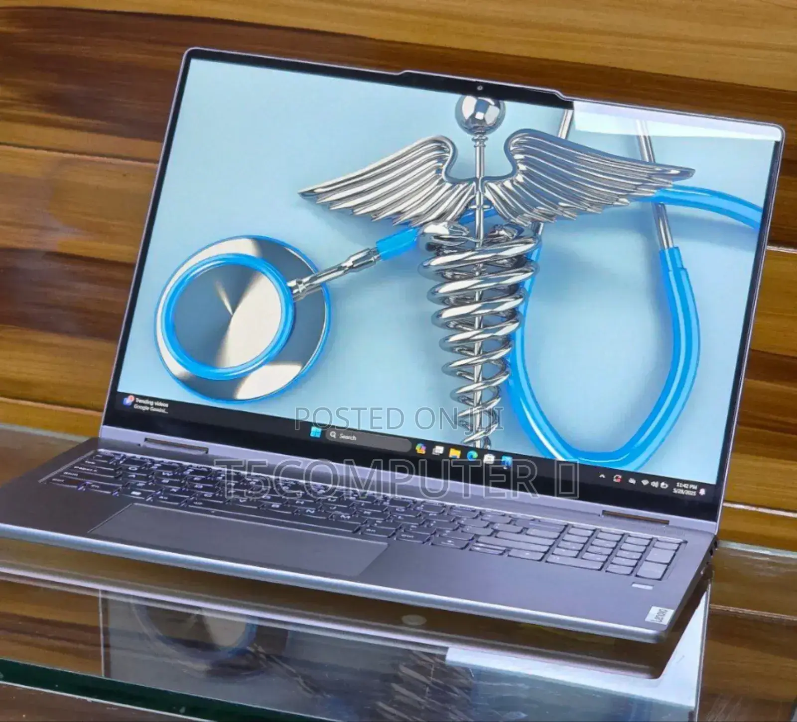 New Laptop Lenovo Yoga 7i 16GB Intel Core I7 SSD 512GB