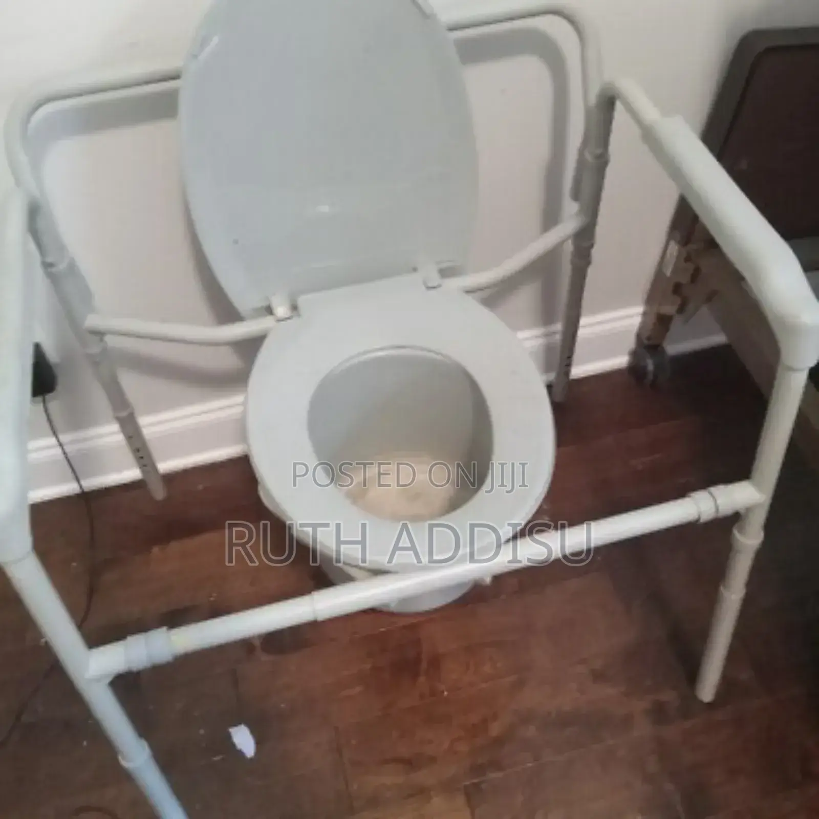 Toilet Seat黨籍commode Chair的我commode Chair墙單toilet Chair