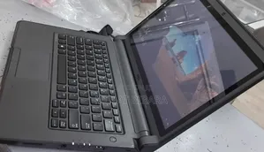 Photo - Laptop Dell Latitude 5310 8GB Intel Core I3 SSD 16 GB