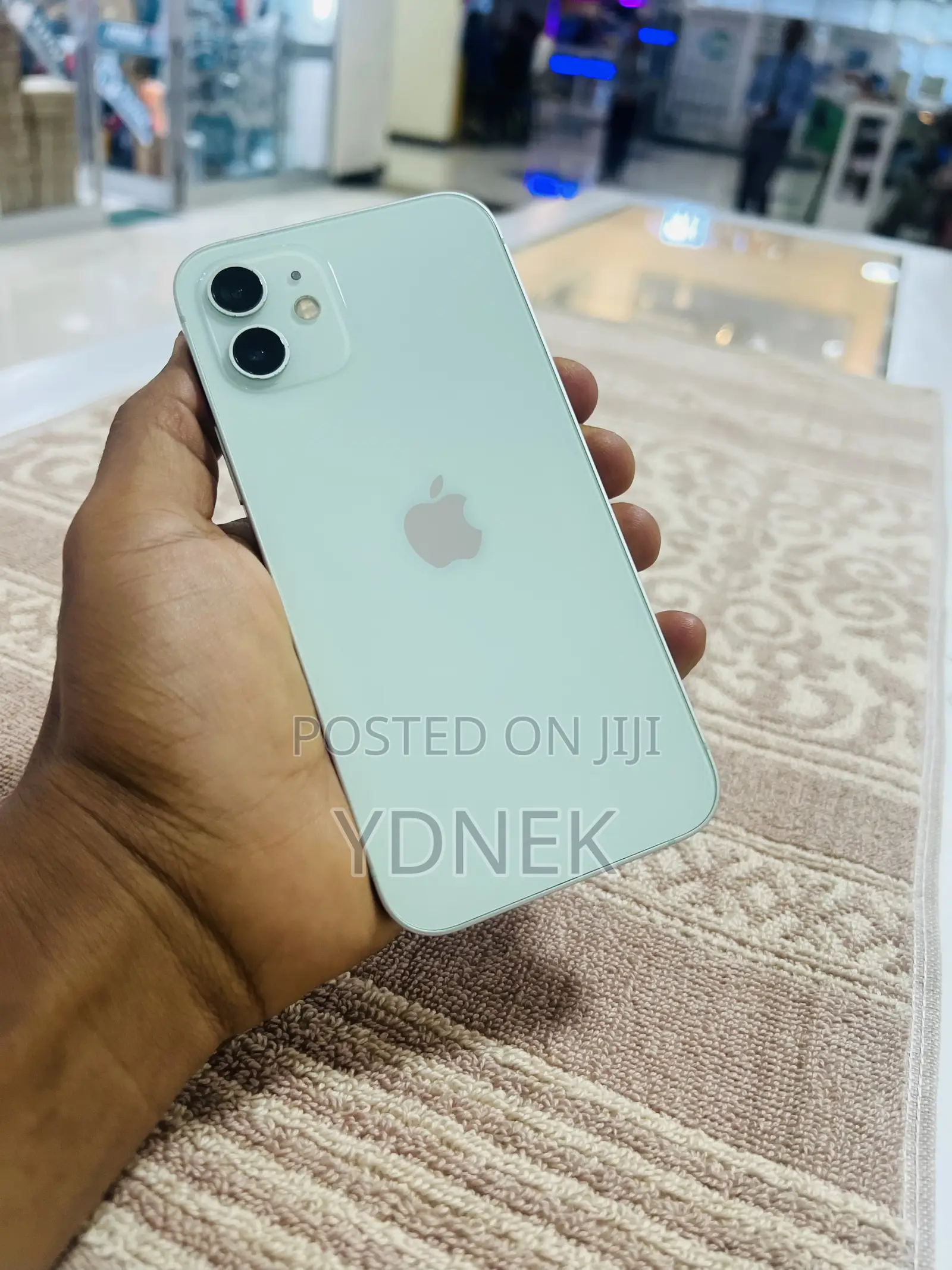 Apple iPhone 12 64 GB White