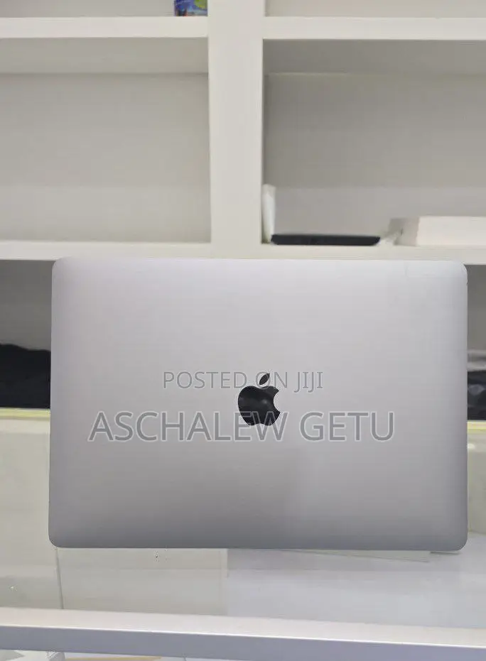 New Laptop Apple MacBook Air 2020 8GB Apple M1 SSD 256GB