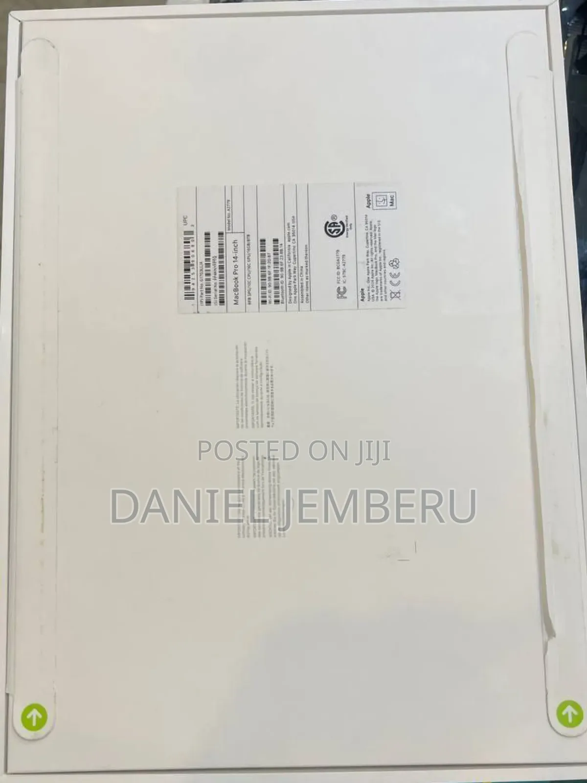 New Laptop Apple MacBook Pro 2022 M2 24GB Apple M2 SSD 4T