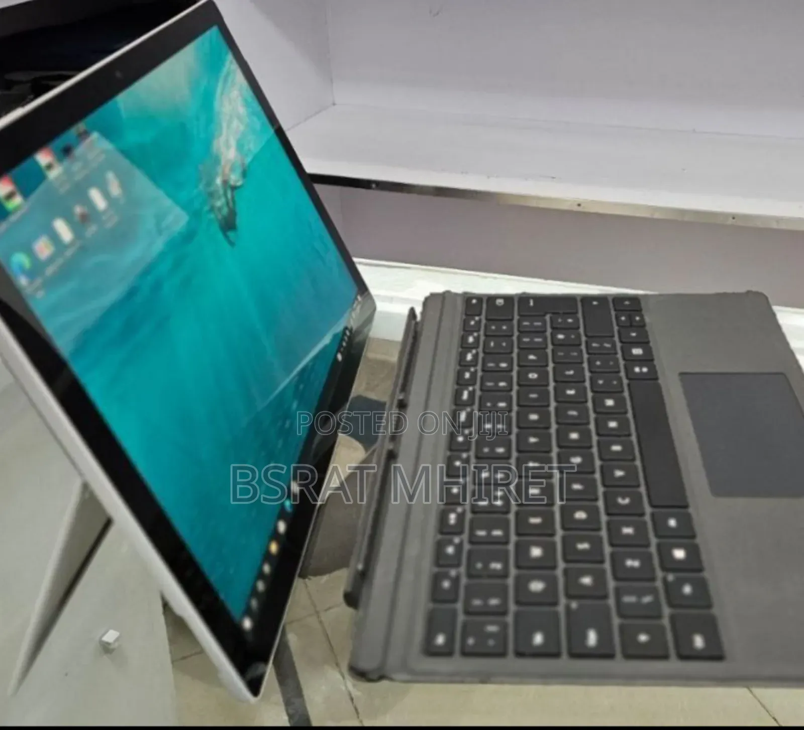 New Laptop Microsoft Surface 8GB Intel Core I7 SSD 256GB