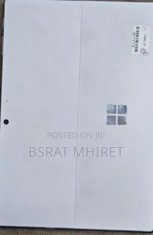 New Laptop Microsoft Surface 8GB Intel Core I7 SSD 256GB