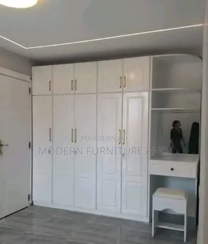 Photo - Elegant Closet